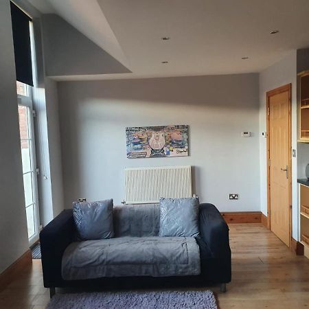 Spacious 2 Bed Appartment Next To Bae With Spa Bath Barrow-in-Furness Eksteriør billede