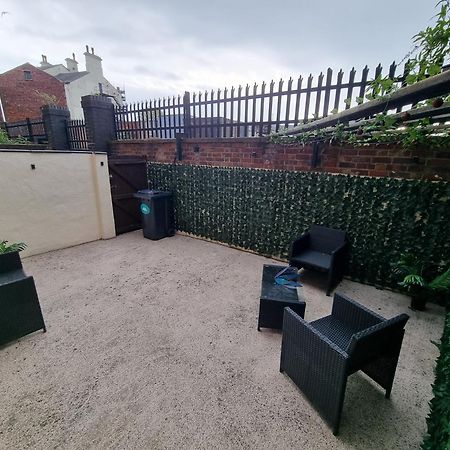 Spacious 2 Bed Appartment Next To Bae With Spa Bath Barrow-in-Furness Eksteriør billede
