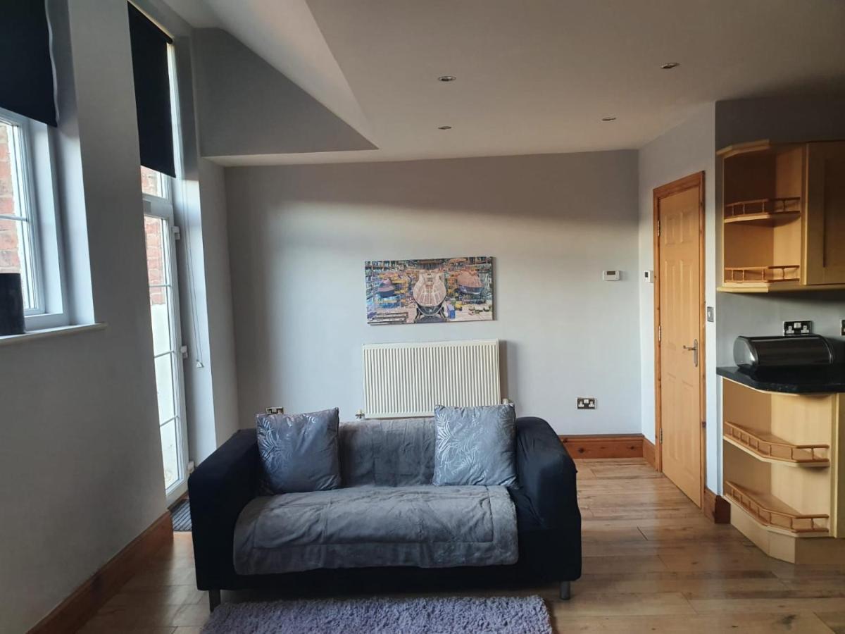Spacious 2 Bed Appartment Next To Bae With Spa Bath Barrow-in-Furness Eksteriør billede